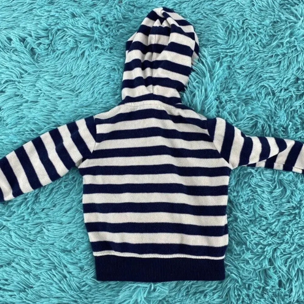 3 pc. Carter’s Hoodie, sweatshirt, fox, rhino, bear Shorts Bodysuit Bundle. 6 Mo